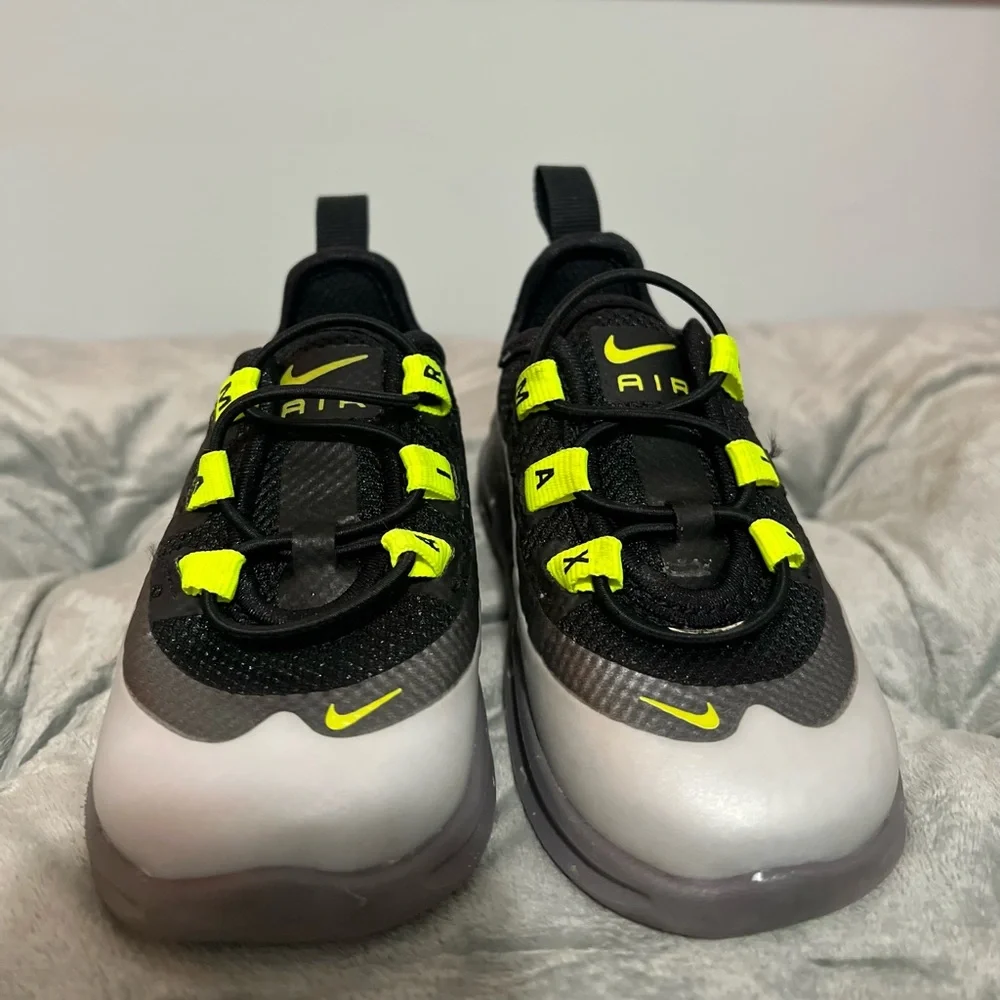 air max axis - Picture 1 of 4
